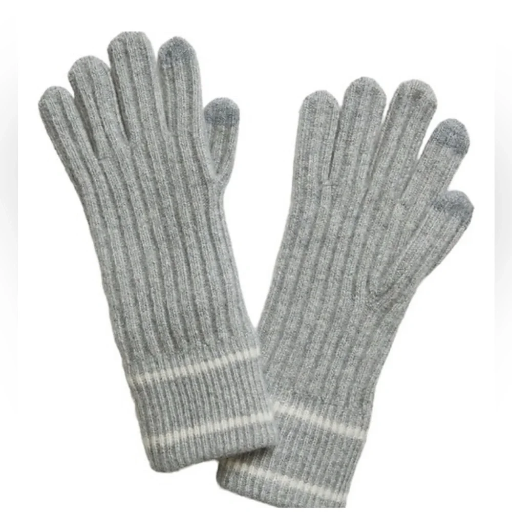 Athleta Daily Knit Gray & White Winter Gloves Size Medium - Large NWT Cozy Warm - Picture 7 of 7
